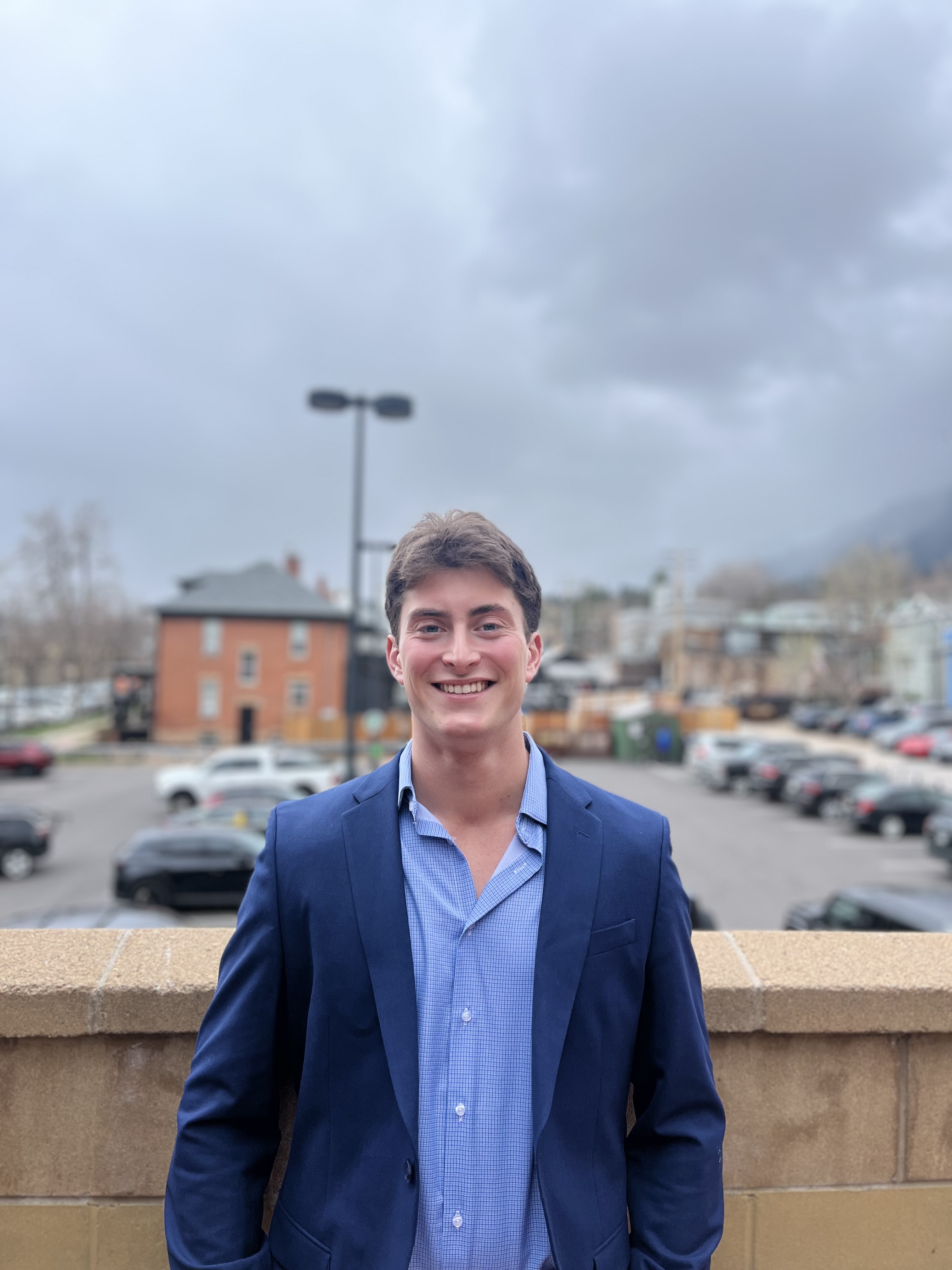 Max Lobosco headshot